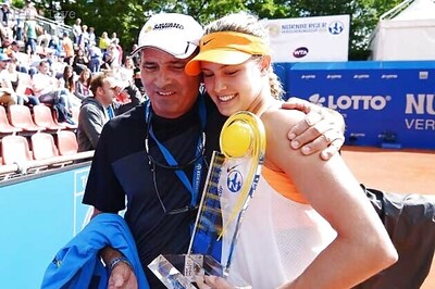 Eugenie Bouchard splits with coach Nick Saviano