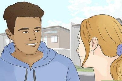 How to Flirt With a Girl