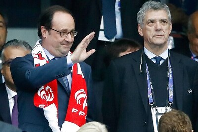 French Magazine Fined Over Snaps of Hollande, Girlfriend