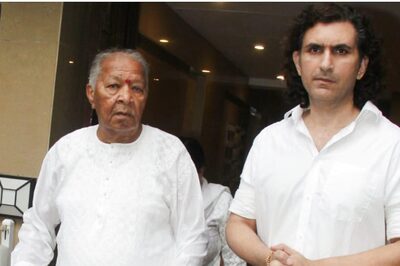 Pt Shivkumar Sharma Death: Hariprasad Chaurasia, One Half of Musical Duo Shiv-Hari, Pays Last Respects