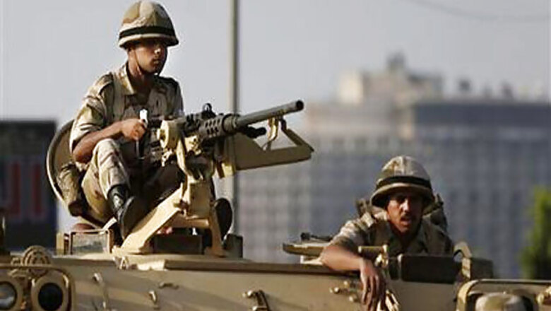 Over 40 people killed as military opens fire on protesters in Cairo