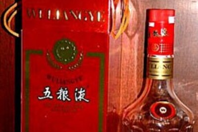 Dry Gujarat gives SEZs liquor permit