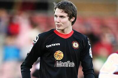 Man Utd sign Crewe wonder-kid Nick Powell