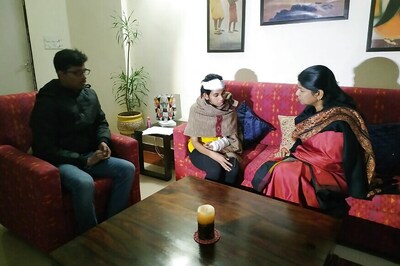 'The Entire Country Is With You': DMK Leader Kanimozhi Visits JNU To Show Support