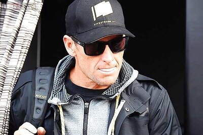 Lance Armstrong returns Sydney Olympic medal to officials