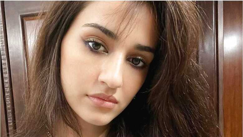 Disha Patani Serves Major Make-up Inspiration to Go Along with Tie Dye Trend