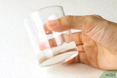 How to Remove Wax from Glass