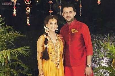 Snapshot: Dia Mirza looks stunning on the day of her mehendi ceremony, dressed in a yellow anarkali kurta
