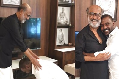 Raghava Lawrence Touches Rajinikanth's Feet, Takes Blessings Ahead Of Chandramukhi 2 Release
