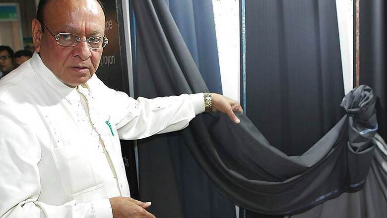 Liquor Dens Running in Backyard of Gujarat CM's Bungalow, Says Congress Leader Vaghela