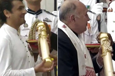 Padma Awards 2022: Sonu Nigam, Victor Banerjee Receive Honours From President Ram Nath Kovind