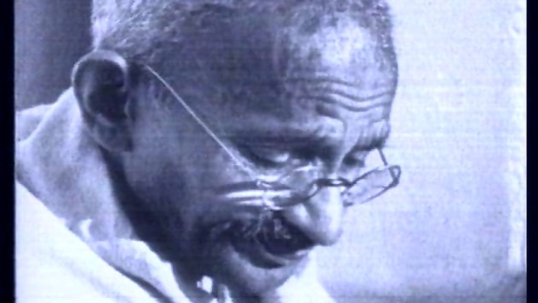Gandhi's 65th death anniversary: Nation remembers 'Bapu'