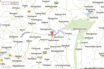 Truck carrying 400 gas cylinders catches fire at Kurnool-Anathapur highway in Andhra Pradesh