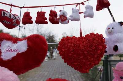 Pakistan Court Bans Valentine's Day Celebrations