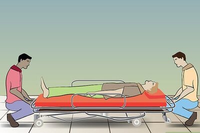 How to Operate an Ambulance Stretcher