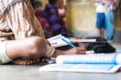 Take Responsibility for Books You Prescribe: Education Ministry in New Guidelines for Schools