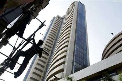 Sensex rises 380 points to 3-week high; banking stocks in limelight