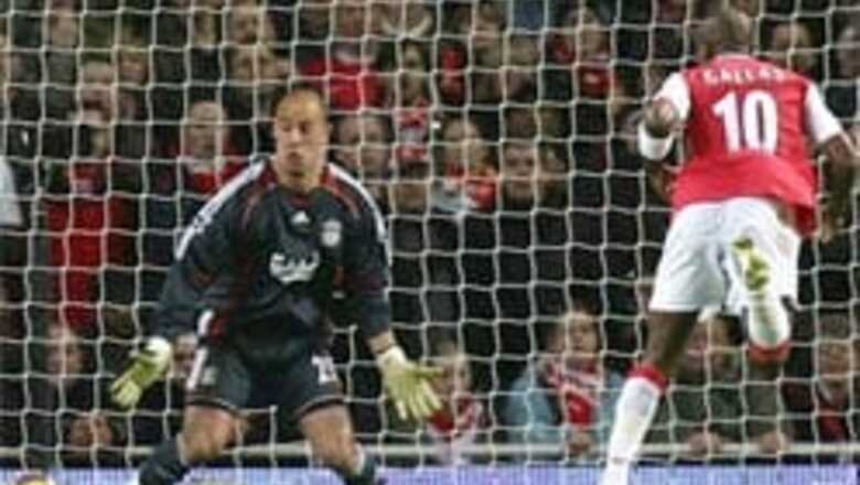 Arsenal rout Liverpool, move to No 3