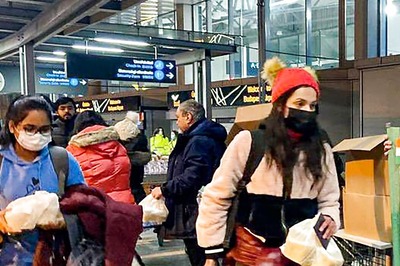 India Demands 'Urgent Safe Passages' for Its Nationals to Exit Ukraine After Medical Student Death; 9th Op Ganga Flight Brings 218 People Home