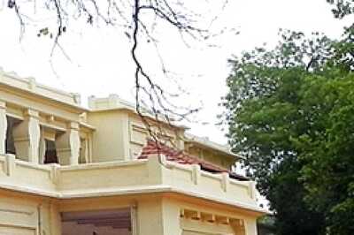 Visva Bharati Student Gets Show-cause Notice for Backing Amartya Sen on Social Media