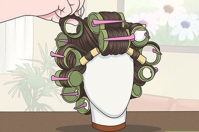 Simple Ways to Steam a Wig Without a Steamer