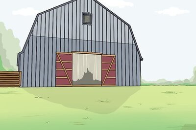 How to Decorate a Barn for a Wedding