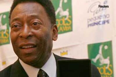 Pele enjoyed following Manchester United the most