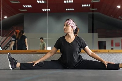 Manju Warrier Pushes Limits As She Performs The Perfect Full Split Pose