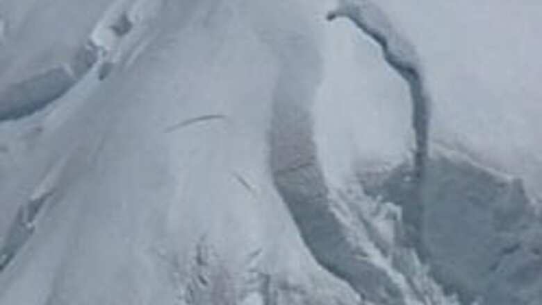 Avalanche kills four in Japan