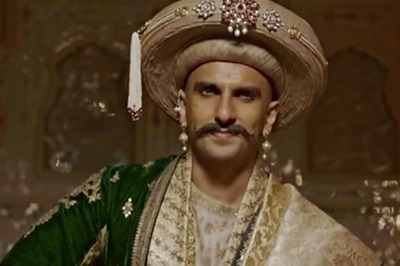 Ranveer Singh's Act in Bajirao Mastani Stirred Me: Hrithik Roshan