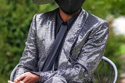 With Picnic Baskets, Christian Siriano Puts On Backyard Show