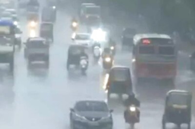 Heavy Rains Lash Parts of Delhi, Bring Down Temperature