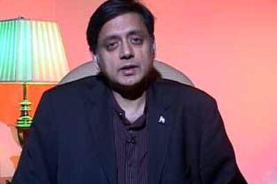 I'm fighting for people of Thiruvananthapuram: Tharoor