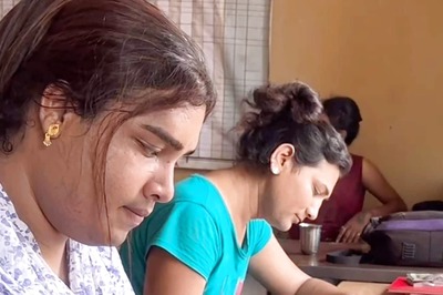 Rajkot Transgenders Become Self-dependent After Taking CCC Course, Appeal to Others to Avoid Begging