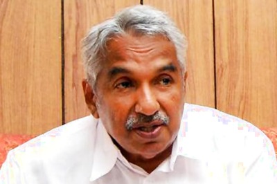 Former Kerala CM Oomen Chandy Acquitted in Solar Scam Case