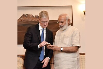 Tim Cook Meets PM; Launches Updated 'Narendra Modi Mobile App'