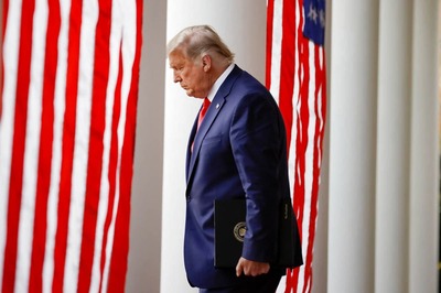 Enraged, Consumed by Conspiracy Theories: Why There Will be No Christmas Vacation for Trump This Time