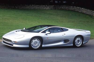 The Jaguar XJ220 Could Become a Collector's Item That Can Be Driven Everyday