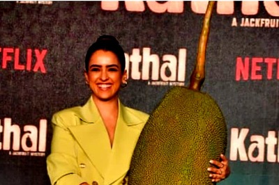 Sanya Malhotra Poses With Jackfruit As Big As Her Torso At Kathal Trailer Launch, Photos Go Viral
