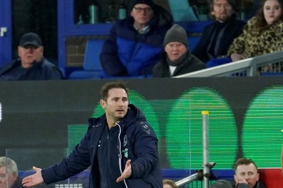 Frank Lampard Fumes, Says 'My Three-year-old Daughter Knows That’s a Penalty' as Manchester City Survive Everton Scare