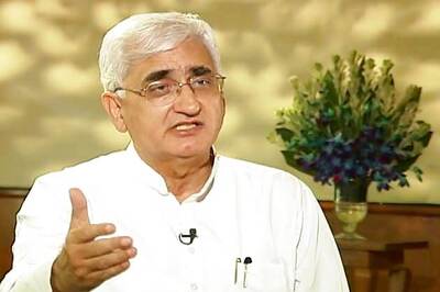 Khurshid, Aziz discuss possible Manmohan-Sharif meet in Bishkek