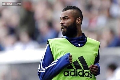 Veteran defender Ashley Cole joins Roma