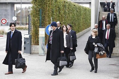 Syria talks bring offer of exit from siege of Homs