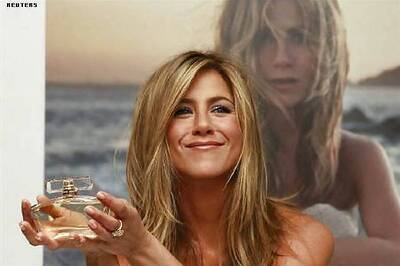 Jennifer Aniston engaged to actor Justin Theroux