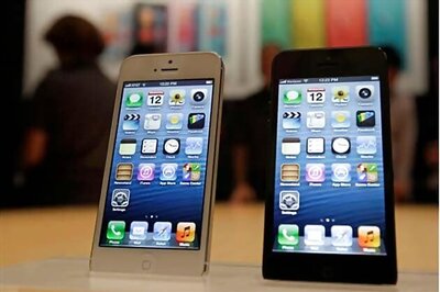 iPhone 5 hits China as Apple market share slips