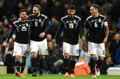 Lionel Messi Isn't Missed as Argentina Down Italy in Manchester