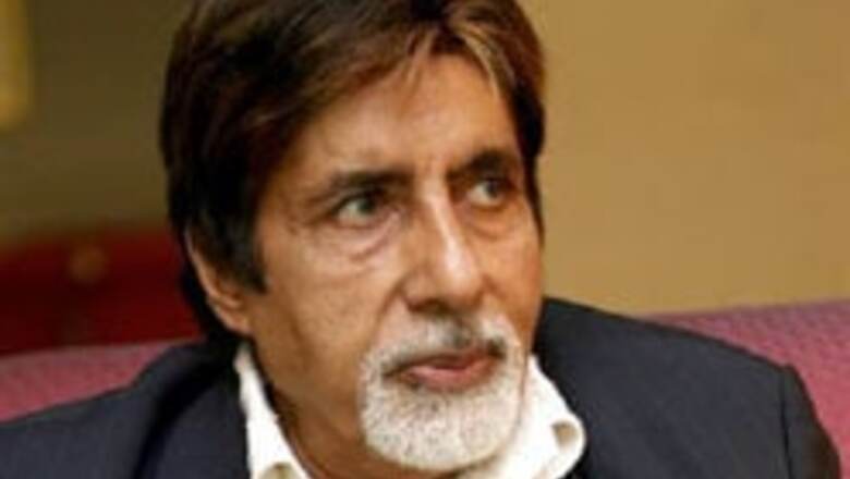 I am not interested in politics: Big B