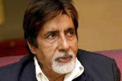 I am not interested in politics: Big B