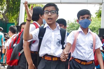 Govt to Roll-Out National Curriculum Framework to 'Decolonize' Indian Education Soon, Pradhan Releases Guidelines