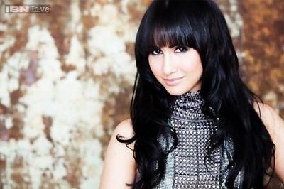 I shocked everybody including Karan Johar with my Hindi on the sets of 'Jhalak Dikkhla Jaa: Reloaded': Lauren Gottlieb